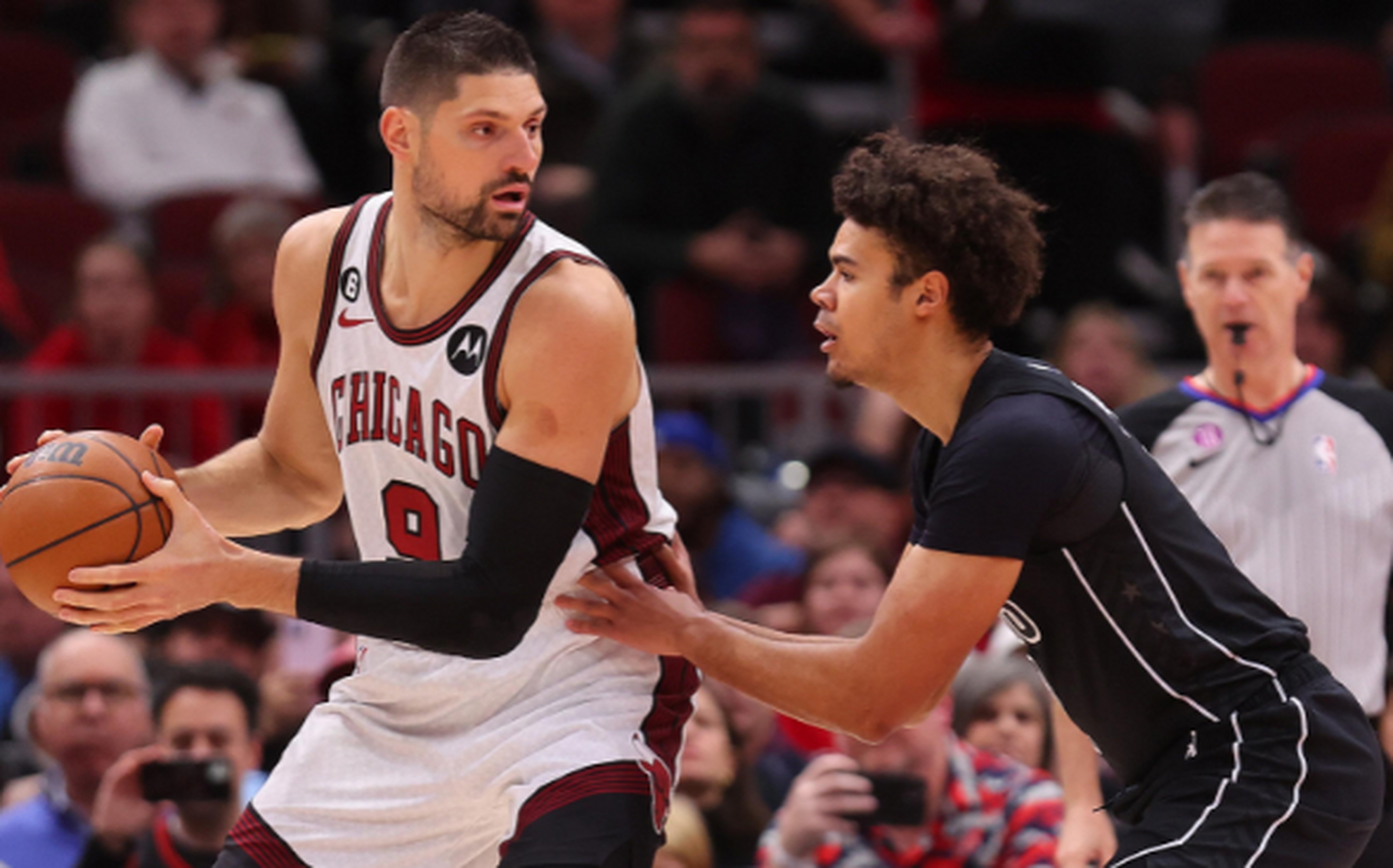 关于希腊男篮碾压公牛，福克斯三分雨点燃全场的信息