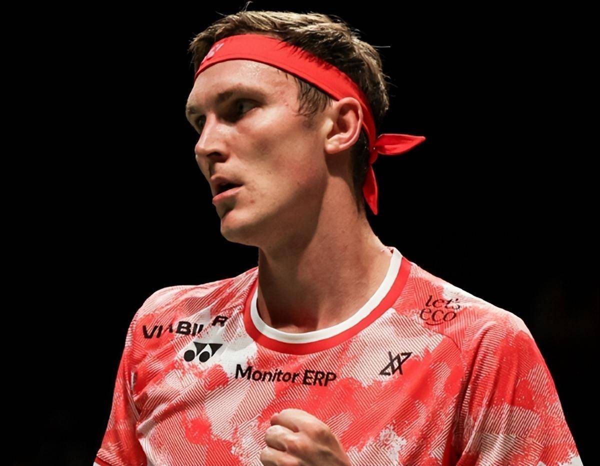 英格兰羽毛球队险胜中国羽毛球队，安赛龙高光表现