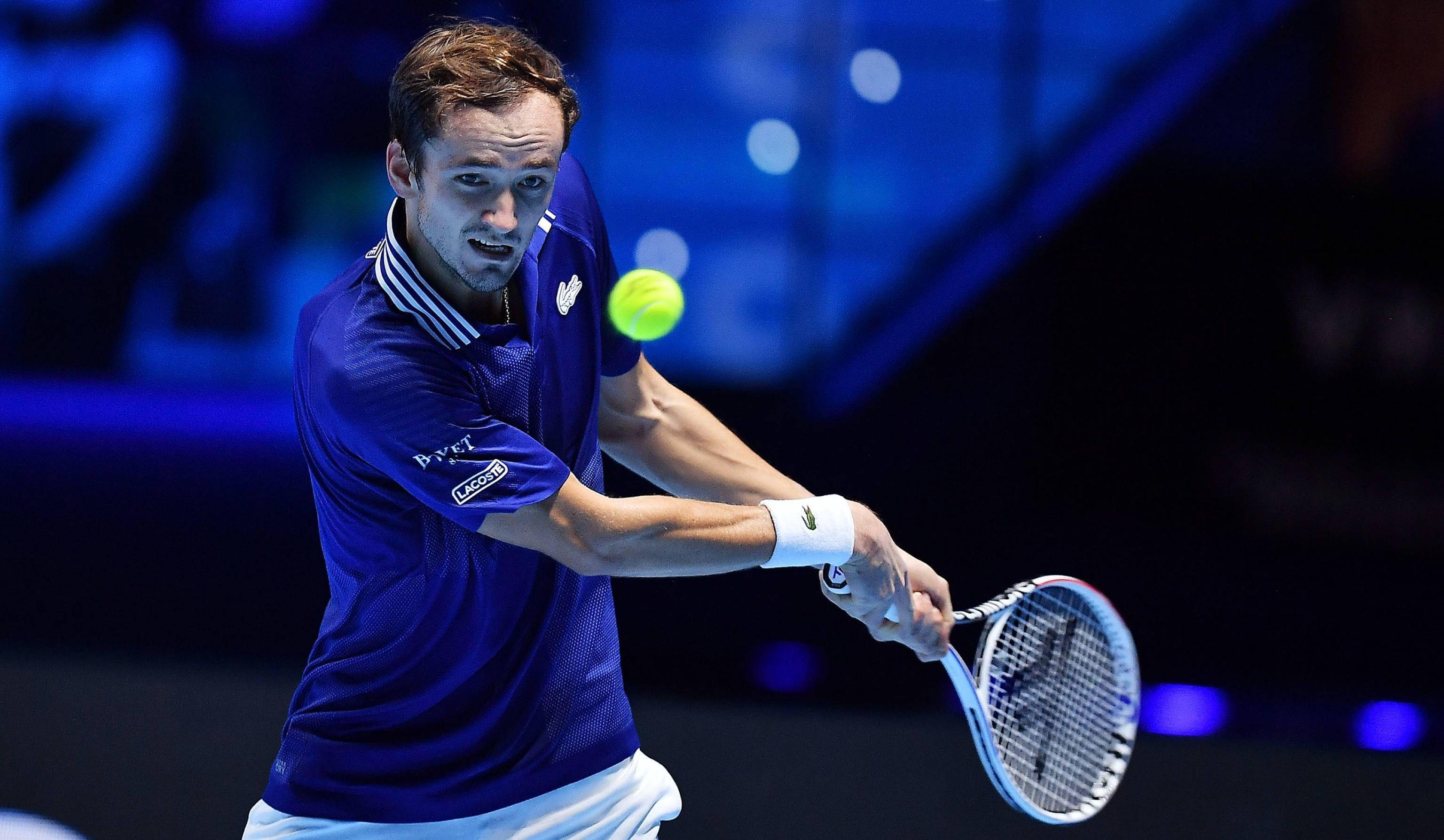 欧洲网球队险胜世界网球队，梅德韦杰夫统治全场