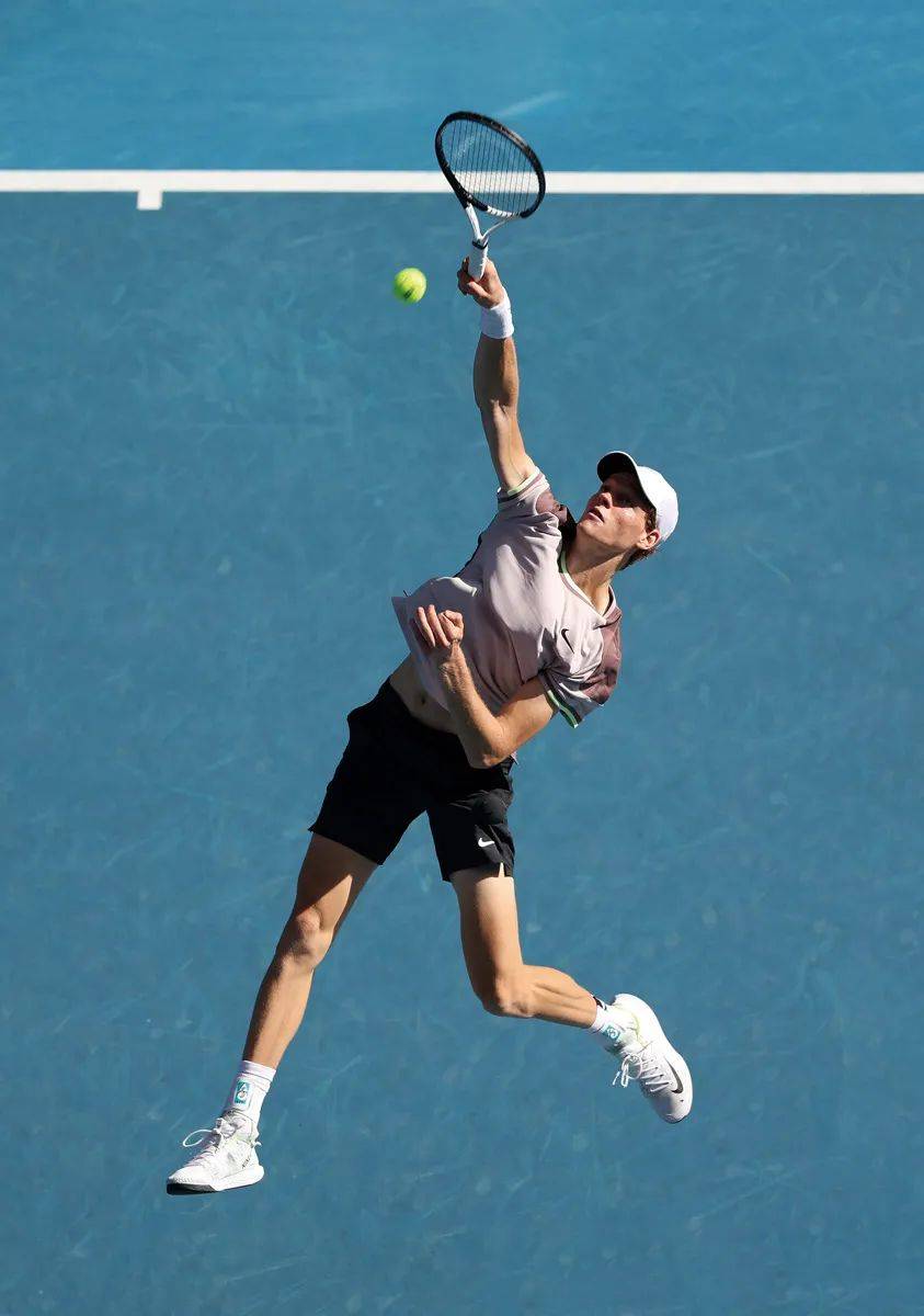 澳大利亚网球队轻取西班牙网球队,费德勒绝境逆转 澳大利亚网球队轻取西班牙网球队,费德勒绝境逆转