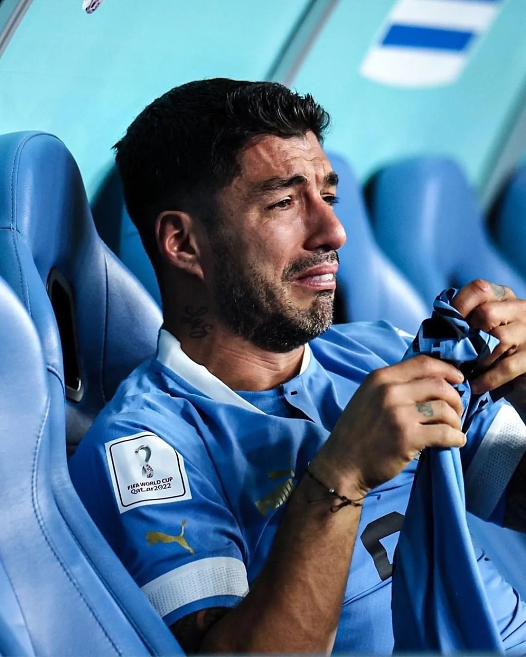 包含巴萨碾压克罗地亚，苏亚雷斯惊艳世界的词条