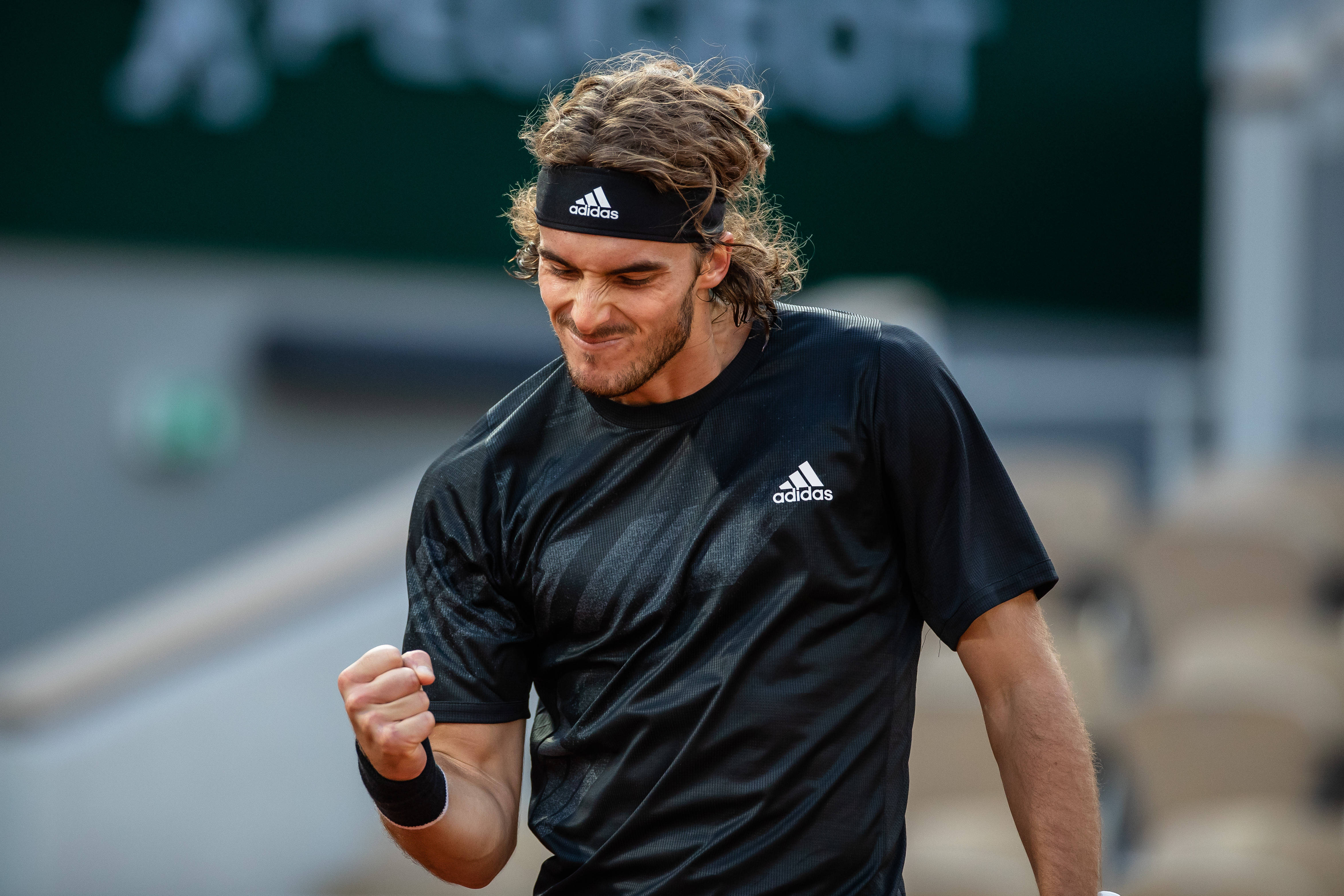 法国网球队横扫欧洲网球队，西西帕斯惊艳世界