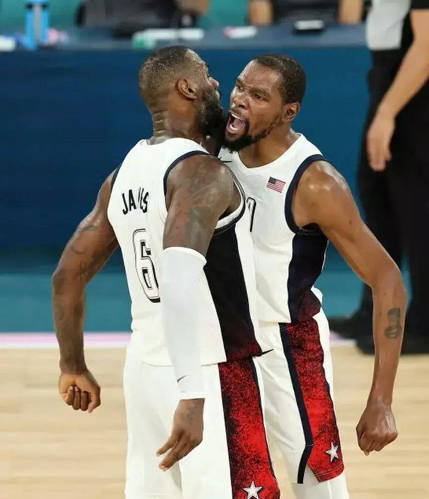 塞尔维亚男篮完胜湖人B队，波特惊艳世界