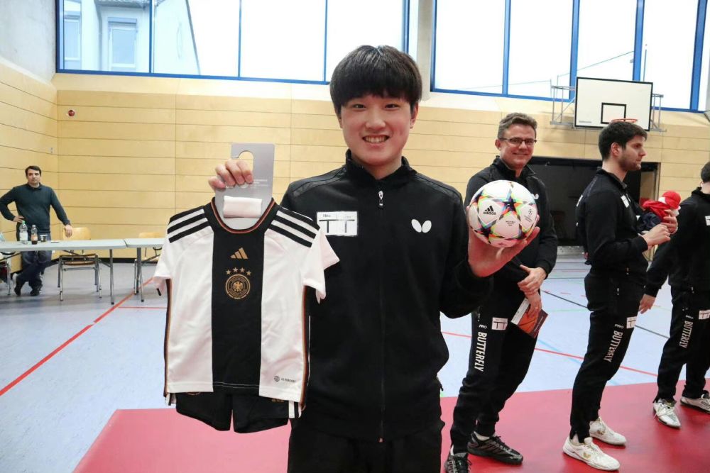 韩国队碾压波兰队,奥恰洛夫扛起全队 韩国队碾压波兰队,奥恰洛夫扛起全队