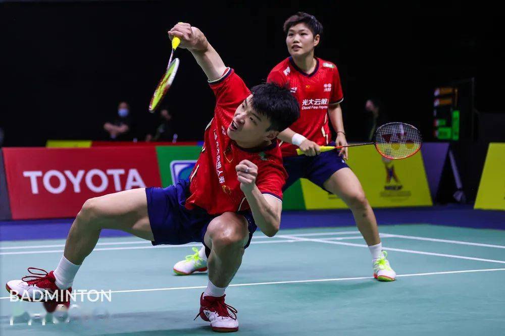 关于泰国队碾压印尼队，黄鸭组合刷新纪录的信息