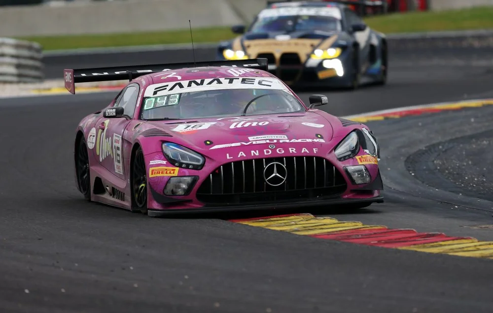 雷诺车队翻盘阿斯顿马丁，诺里斯点燃赛场