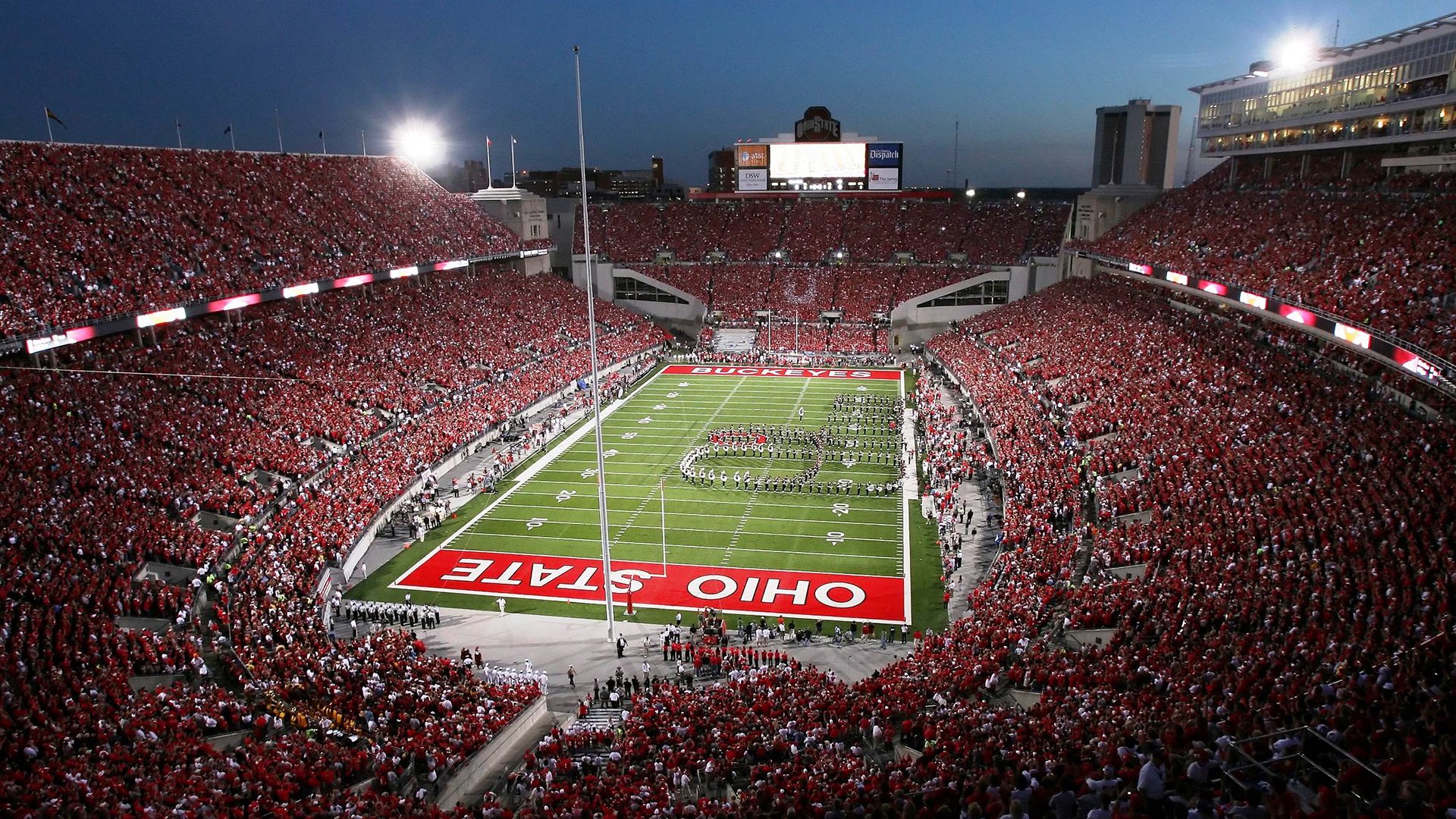 直击重点型，新王登基？爱德华兹狂轰42+8+6，客场力擒骑士