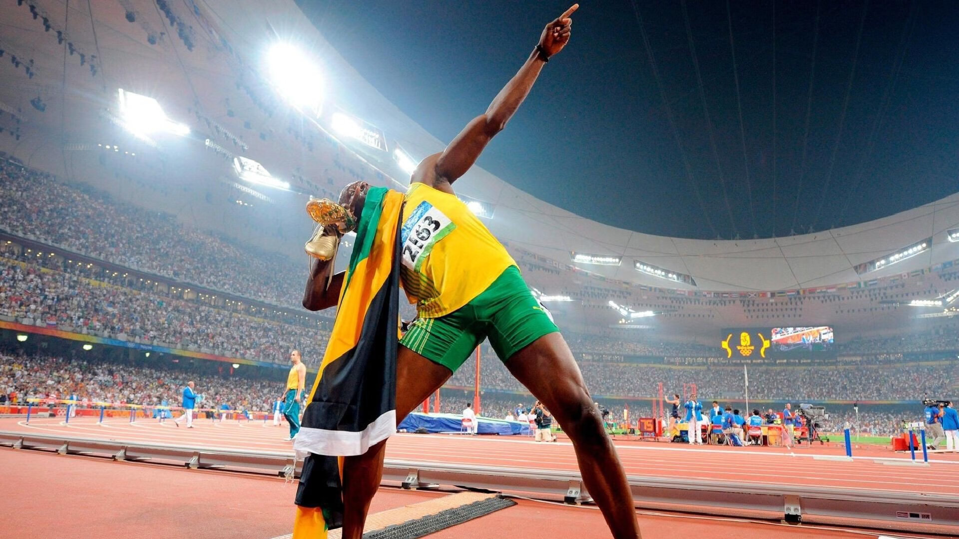 铁血与神射，当北京队用纪律终结悬念，库里用超远三分接管时代