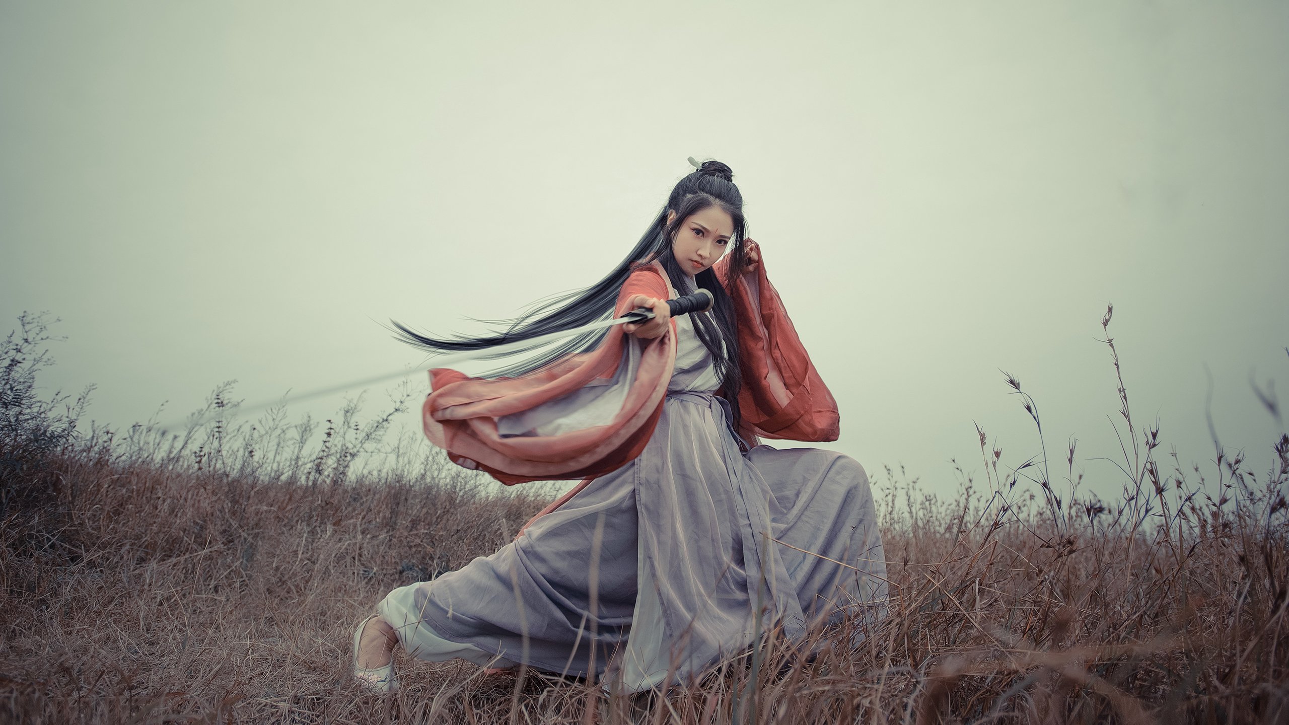 方案一（悬念反转式）